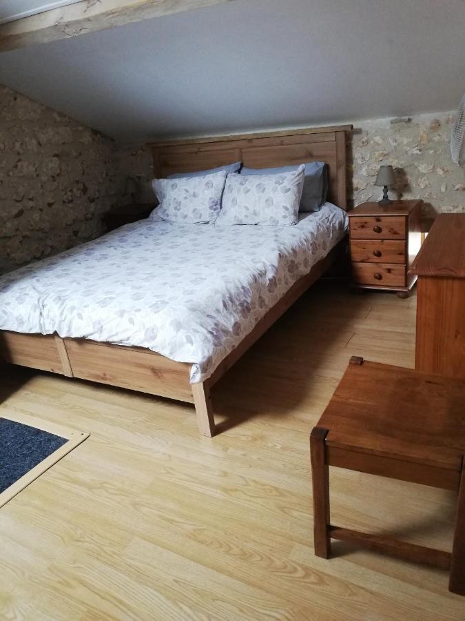 Apartment Le Buguet Saint-Antoine-Cumond Zewnętrze zdjęcie